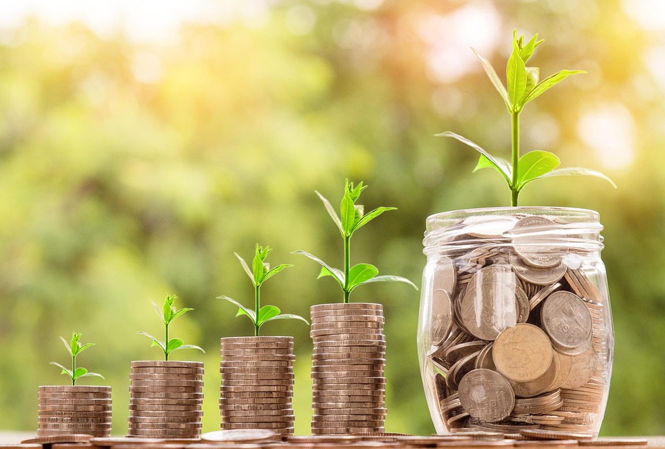 Busting Myths About Budgets: Creating One That Fits Your Lifestyle
