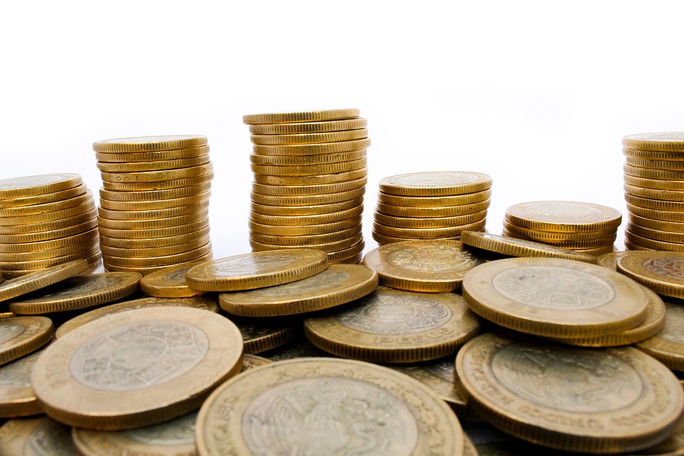 Simplify Your Life and Wallet: 10 Easy Monthly Savings Techniques